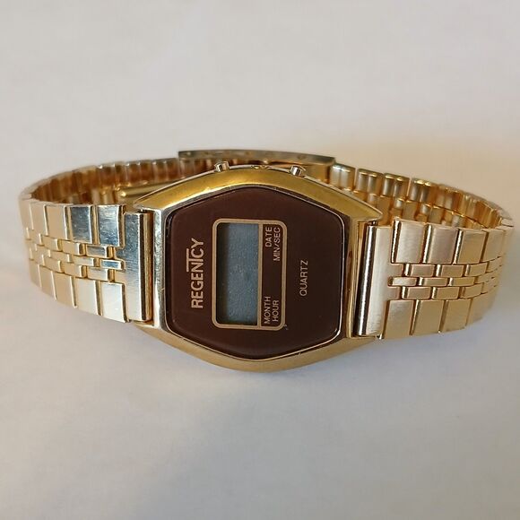 Vintage Regentcy Women's Gold Tone Digital Date Indicator Quartz Bracelet Watch - Picture 1 of 16